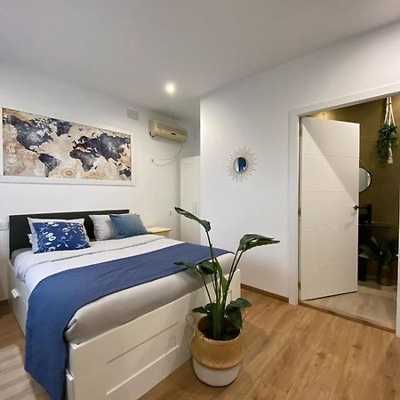 Hostal Orange Vibes Paterna Ngoại thất bức ảnh