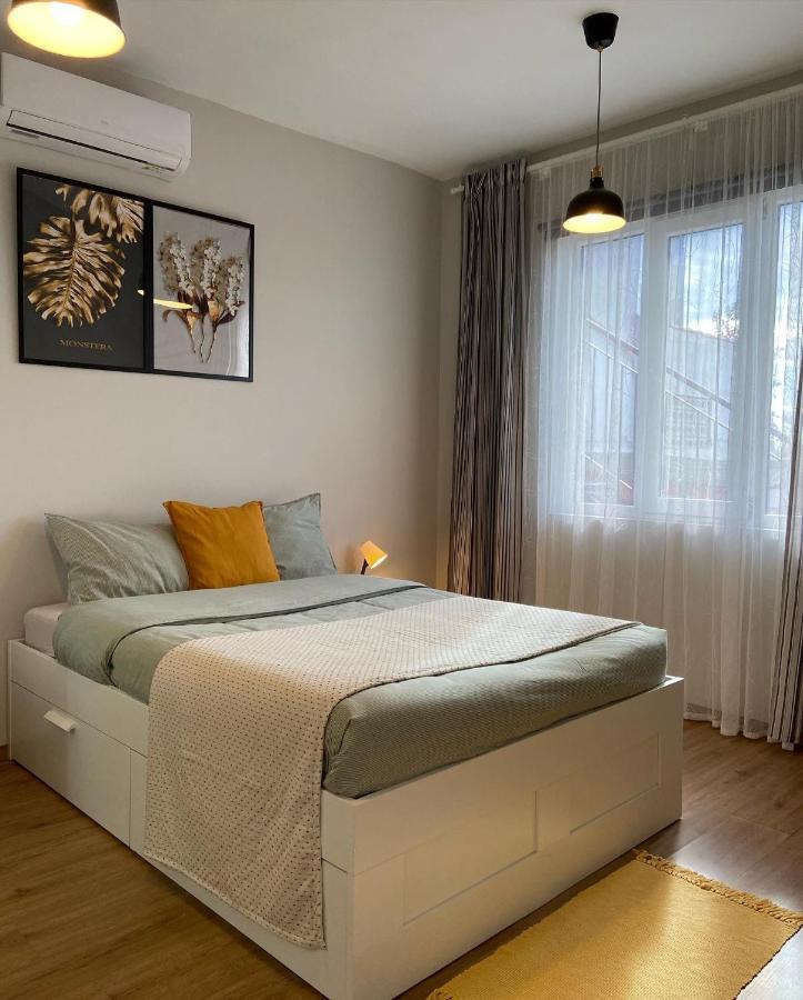 Hostal Orange Vibes Paterna Ngoại thất bức ảnh