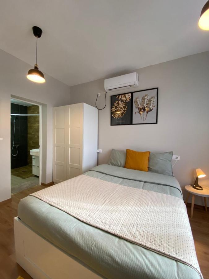 Hostal Orange Vibes Paterna Ngoại thất bức ảnh