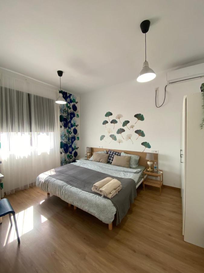 Hostal Orange Vibes Paterna Ngoại thất bức ảnh